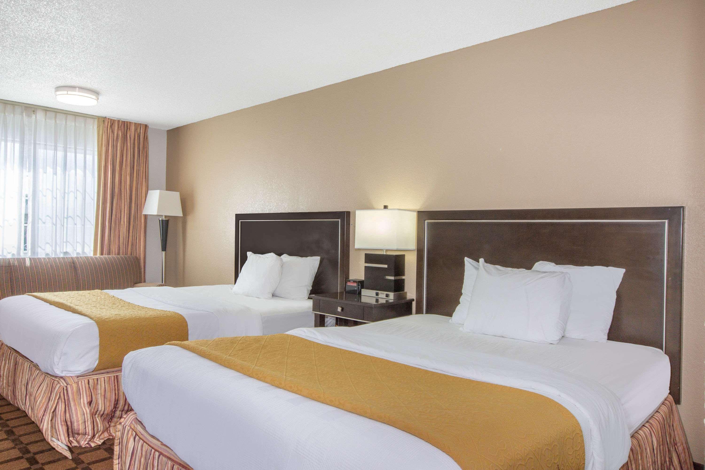 Hotel Baymont By Wyndham Roseburg Zewnętrze zdjęcie