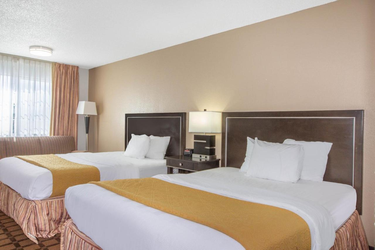Hotel Baymont By Wyndham Roseburg Zewnętrze zdjęcie